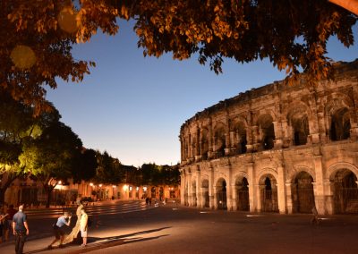 Visite Nîmes au clair de lune