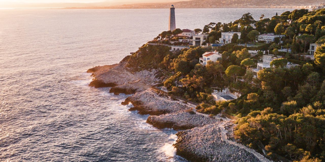 SAINT-JEAN-CAP-FERRAT, Le long des côtes