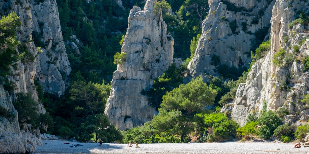 Calanques : 9 merveilles depuis la mer !