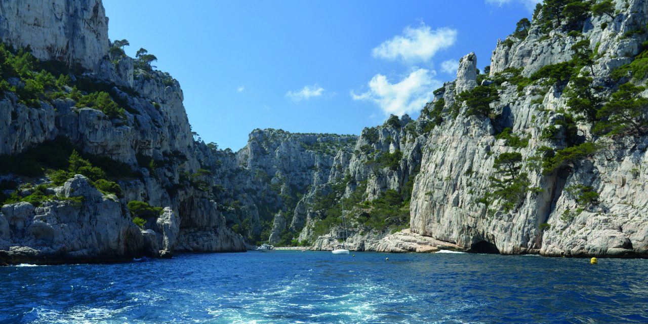 Les calanques de Cassis pleines de soleil