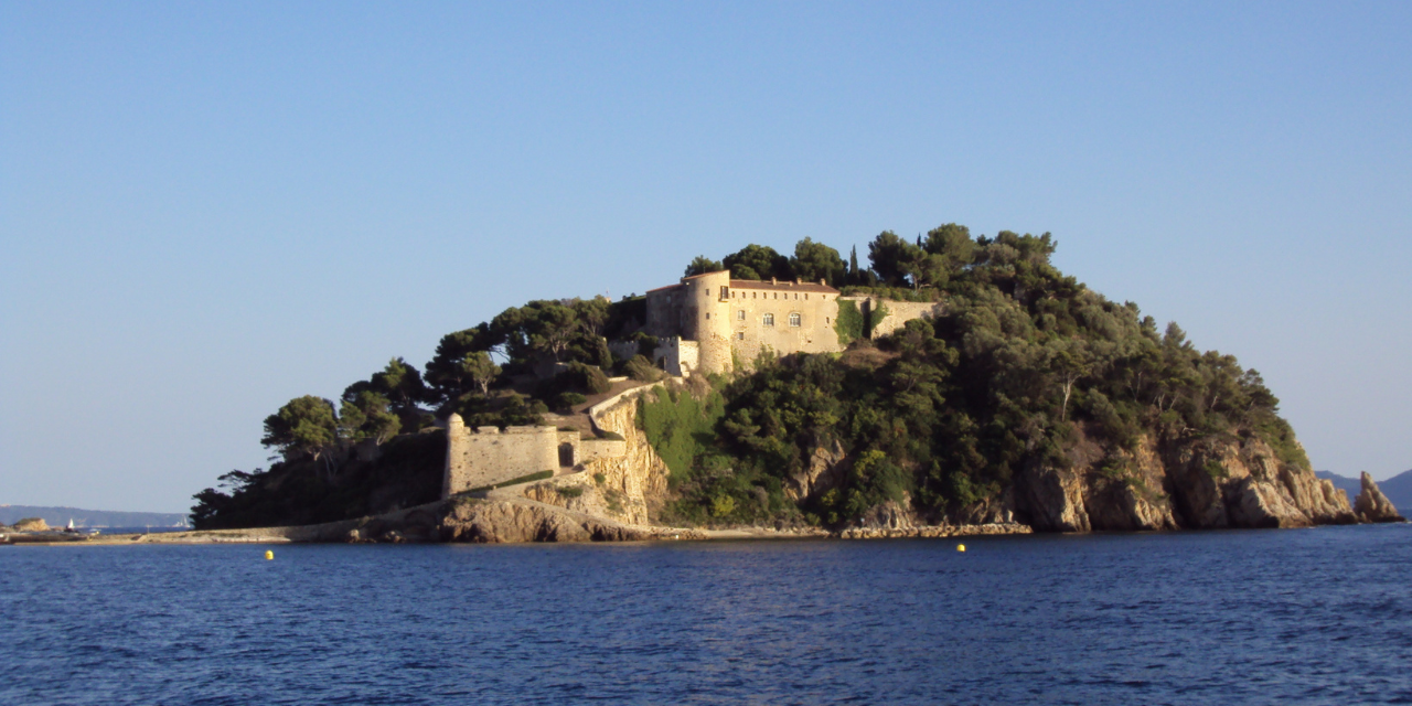 Le Fort de Brégançon, fort aux mille passages