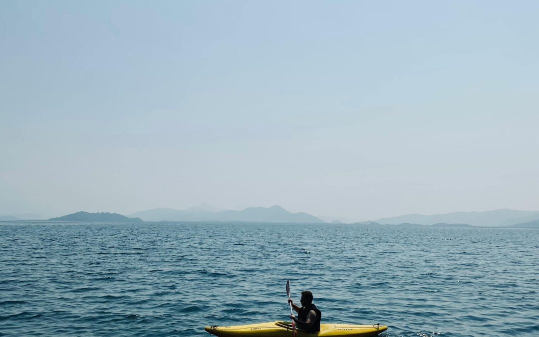 Soleil couchant en kayak