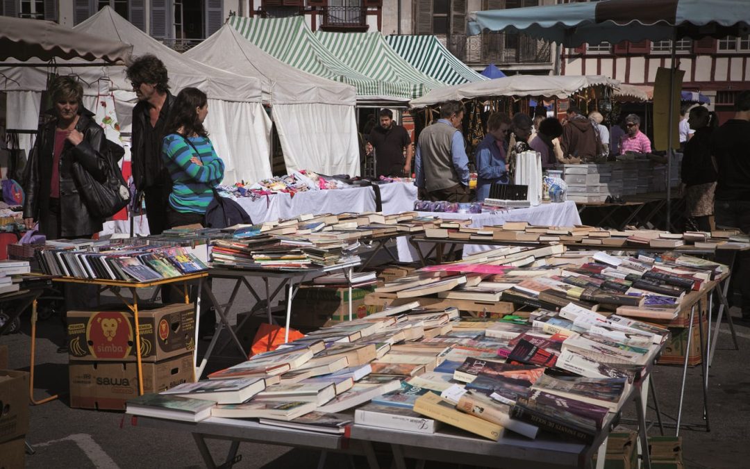 Marché à la brocante à BAYONNE