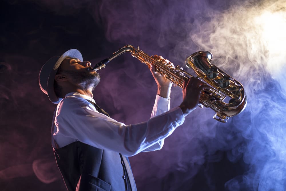 ANIMATION DJ SL EVENTS AVEC SAXO