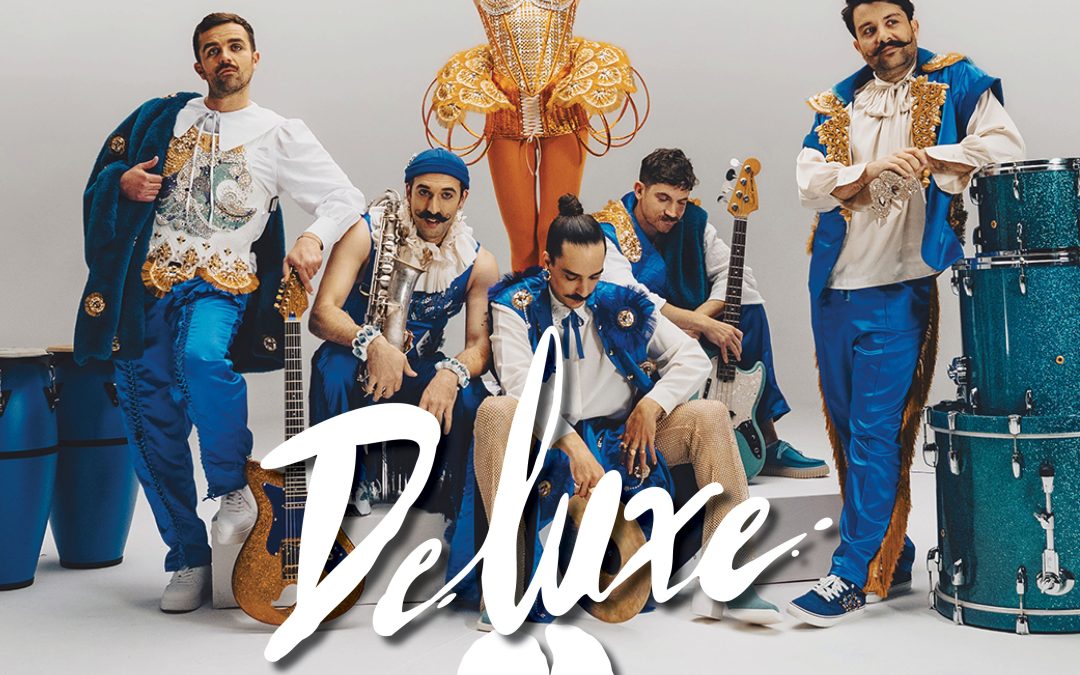 DELUXE