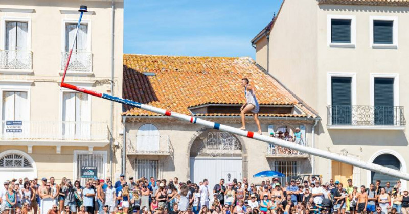 (c) Ville de Marseillan