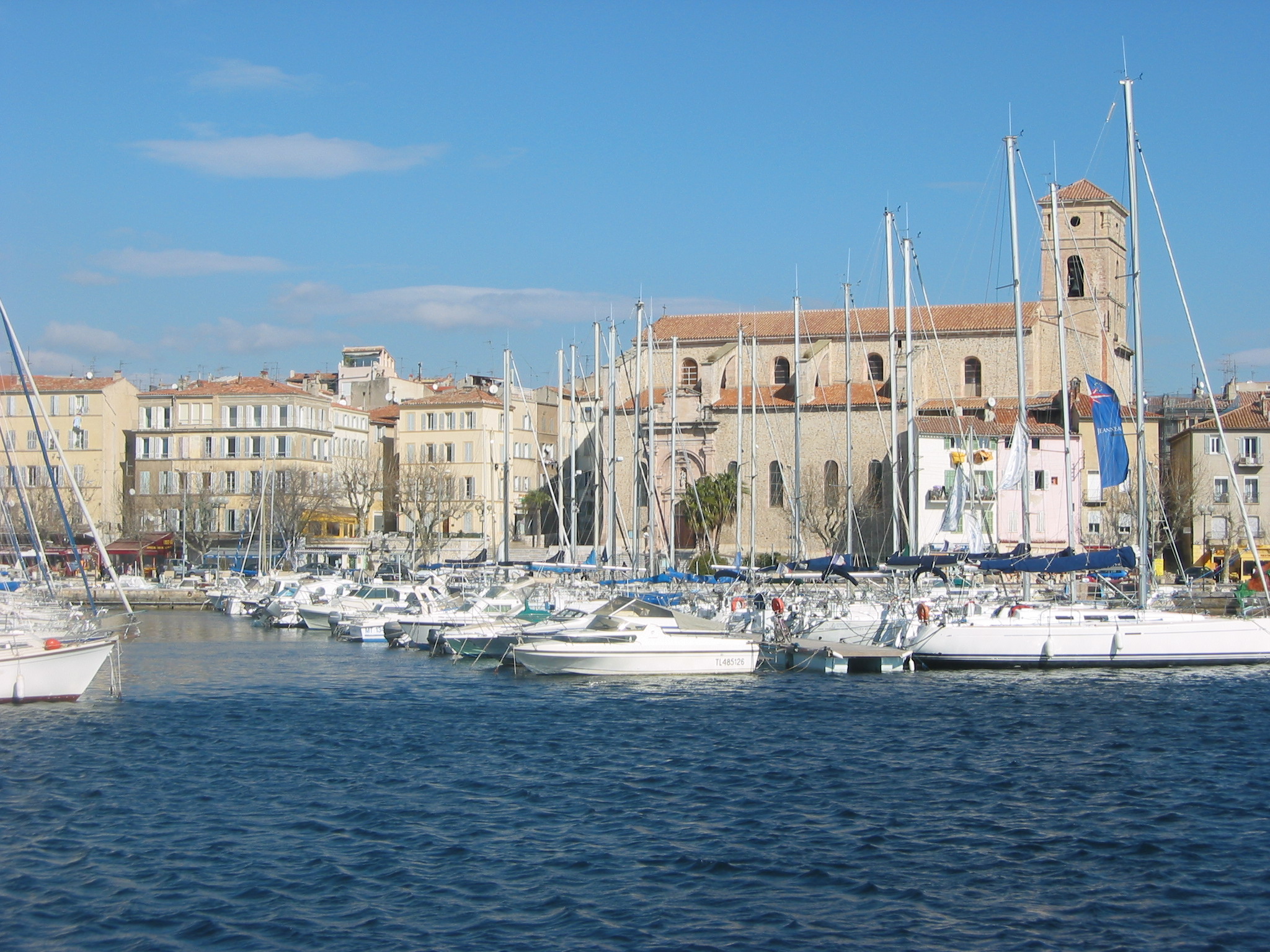 La_Ciotat_-_eglise_et_port