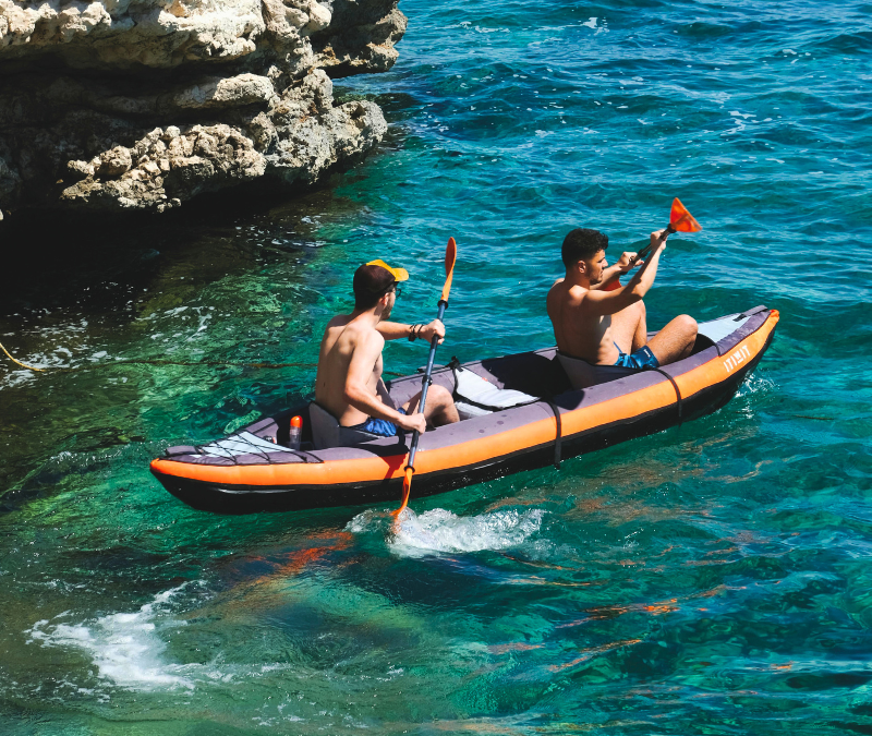 Kayak, criques et grand soleil