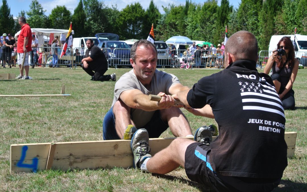 Fête – Jeux bretons et jambons grillés